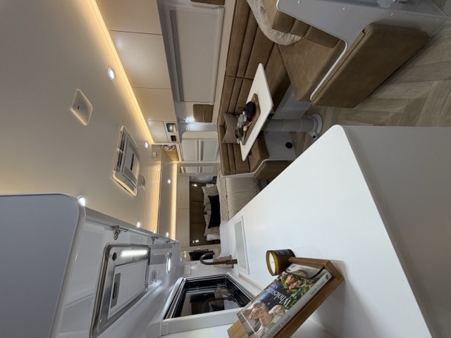 Solara Full Composite 2006 Couple Van